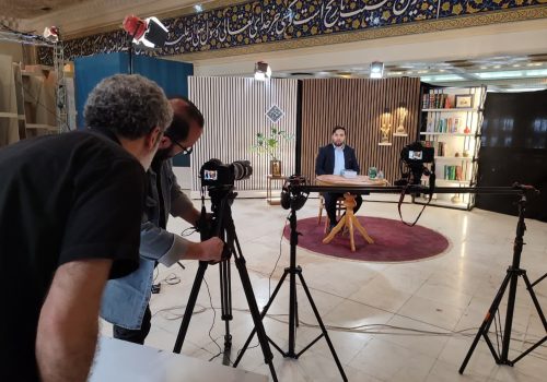 گفت و گوی تلویزیونی دکتر فردین احمدی در نمایشگاه کتاب تهران